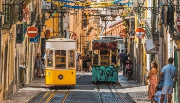 Yılbaşında Porto & Lizbon 4 Gece 5 Gün (kp)