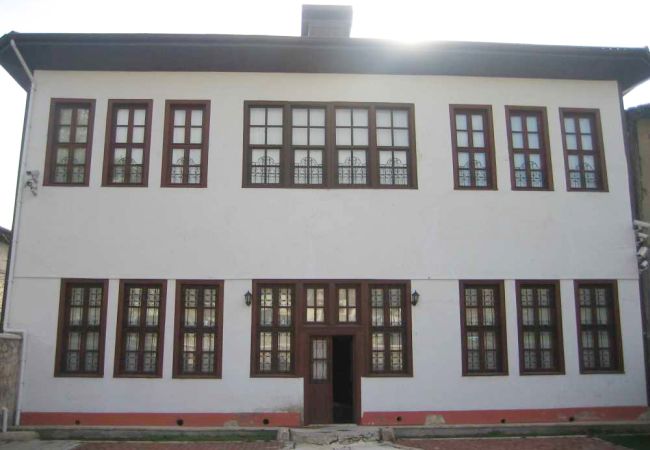Atatürk Evi ve Etnografya Müzesi