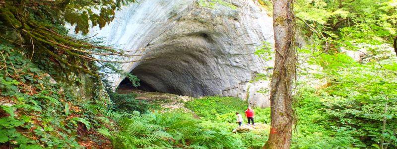 Ilgarini Mağarası